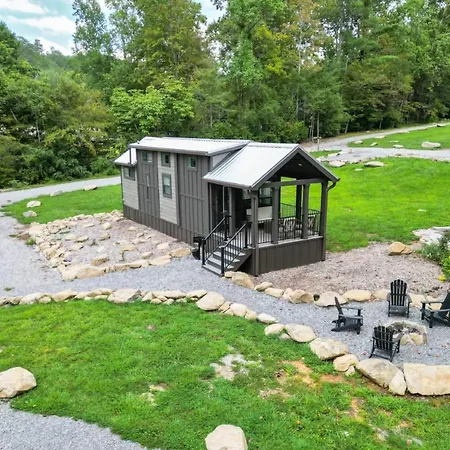 Tiny Home Firepit Bbq Fishing Willow Cabin